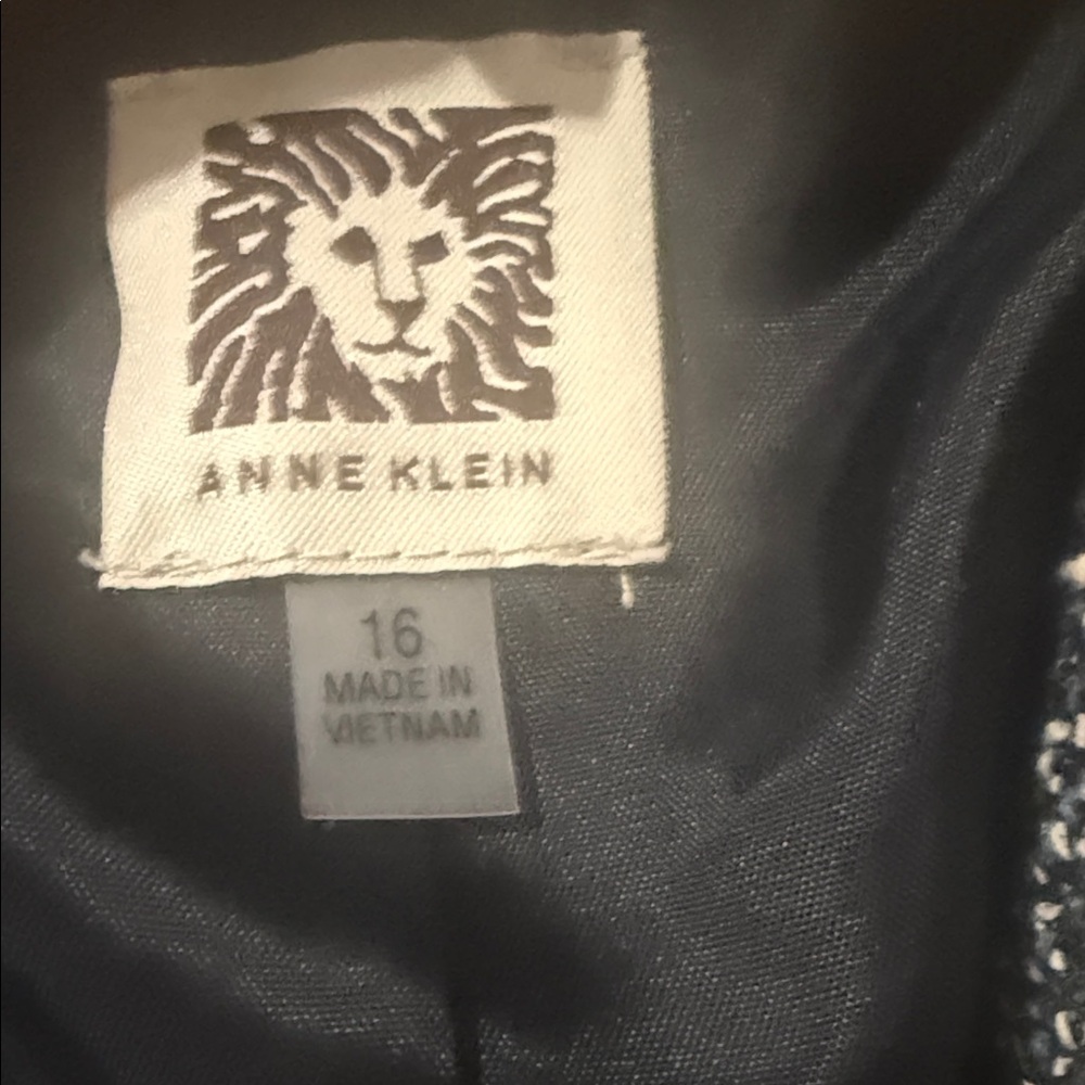 Anne Klein Black and Gray Tweed Blazer - Picture 2 of 16